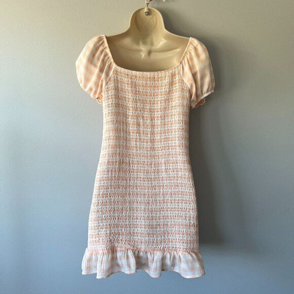 Madden NYC Gingham Smocked Dress Size L - Picture 3 of 6